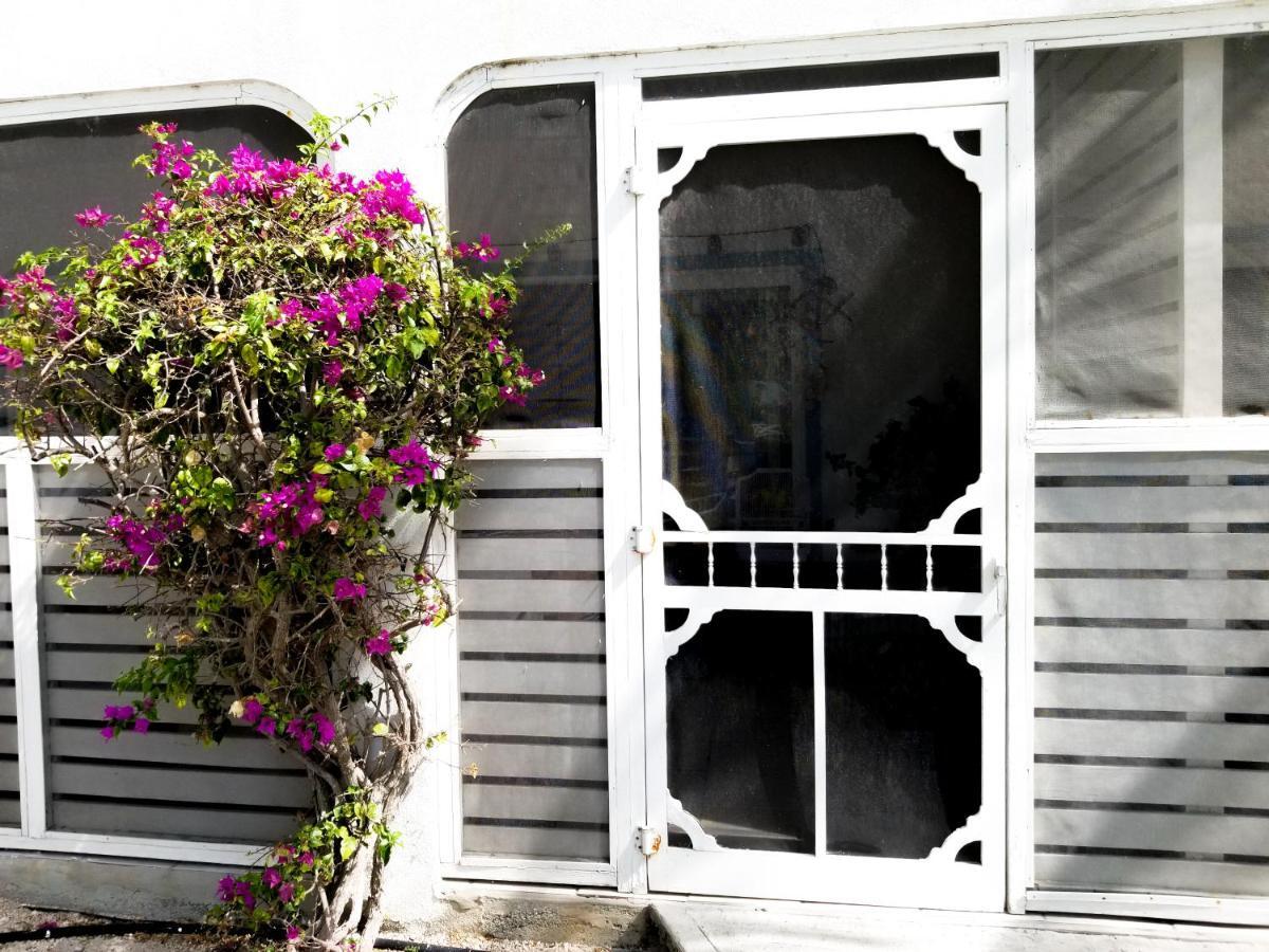 Grace Bay Place Ngoại thất bức ảnh